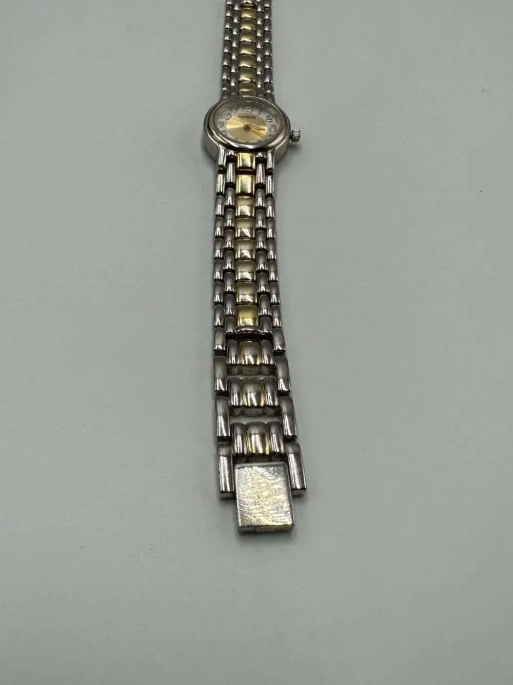 3/$30 Lorus Watch Women Silver Gold Two Tone Round 22MM Dial New Battery 7.5